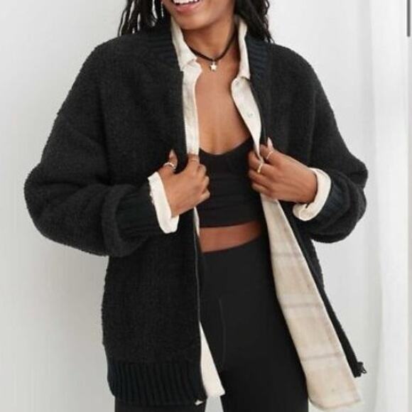Aerie Black Zip Up Oversized Knit Cardigan Sweater Jacket Medium Cozy Casual - Picture 1 of 7